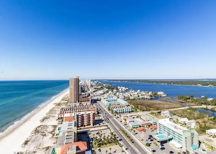 Apartment Island Tower 25th Floor Corner - Amazing Views!